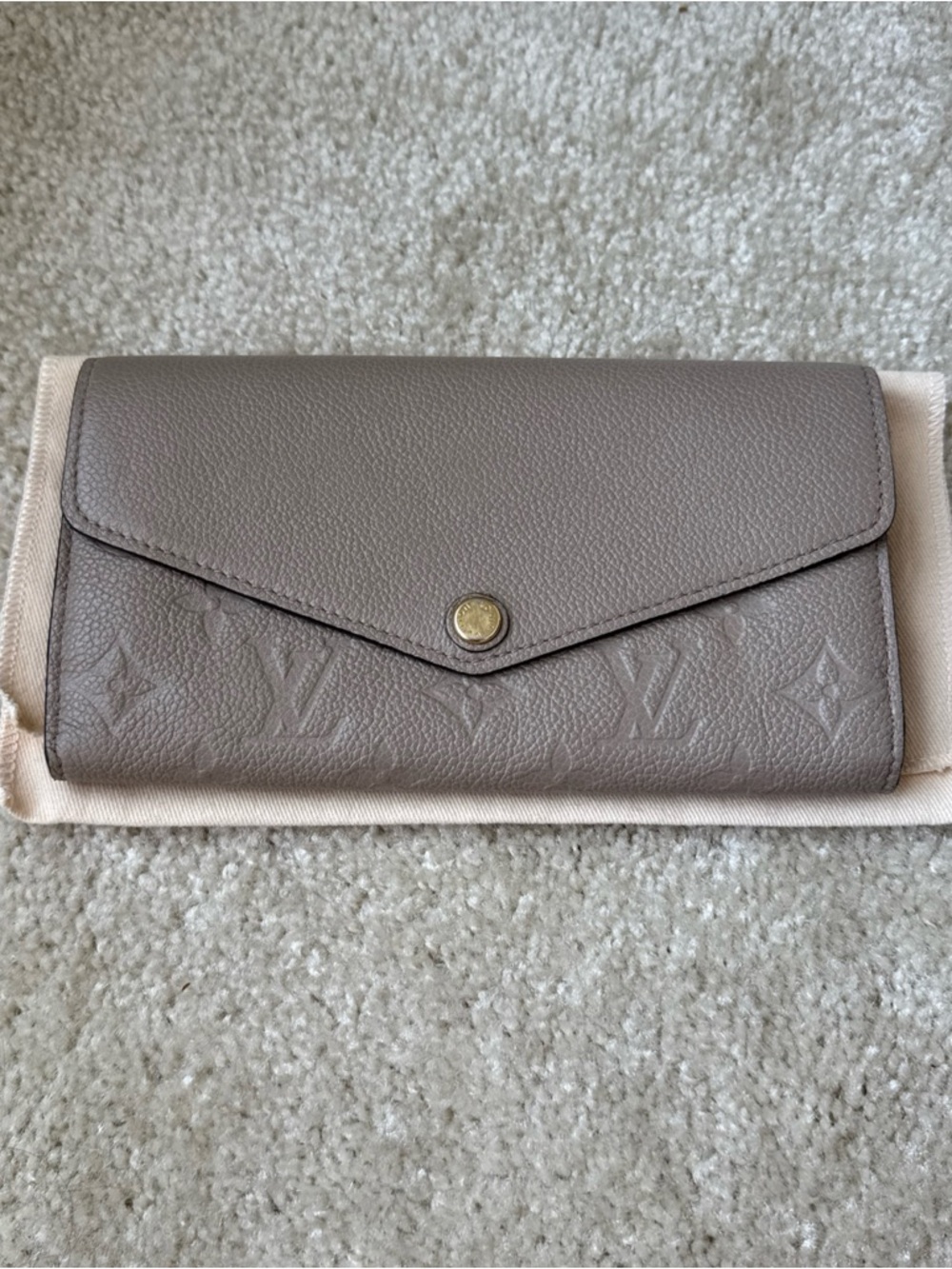 Louis Vuitton Sarah Wallet Tourterelle Grey Empreinte Turtle Dove